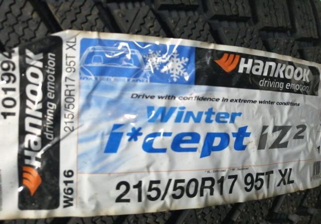 Hankook Winter I'Cept iZ 2 W616 215/50 R17