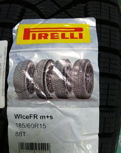 Pirelli Ice Zero FR 185/60 R15