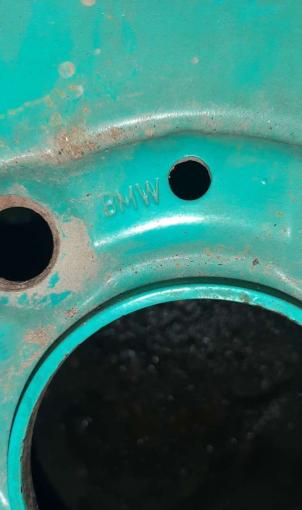 Bmw e36 комплект колес с зимней резиной R15