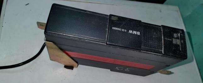 Bmw 5 e39 CD - чейнджер на 6 дисков в багажнике ор купить