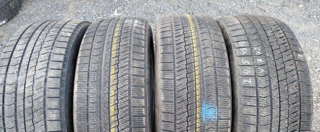 Bridgestone Blizzak VRX2 245/45 R19