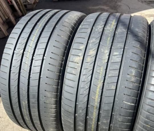 Bridgestone Alenza 001 295/35 R21