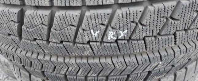 Bridgestone Blizzak VRX 225/45 R18