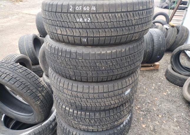 Bridgestone Blizzak VRX2 205/60 R16 92Q