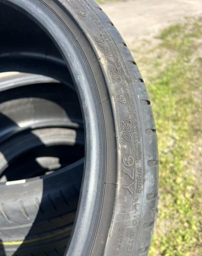 Michelin Pilot Sport 3 275/30 R20