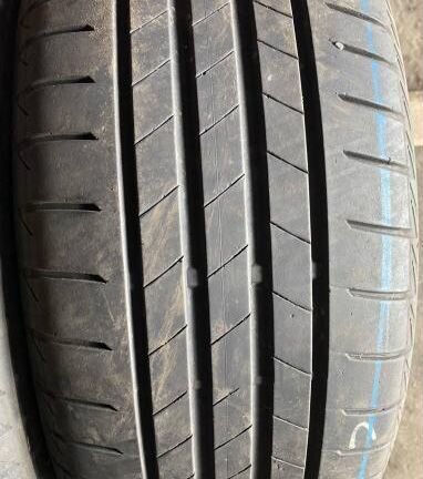 Bridgestone Turanza T005 225/55 R19