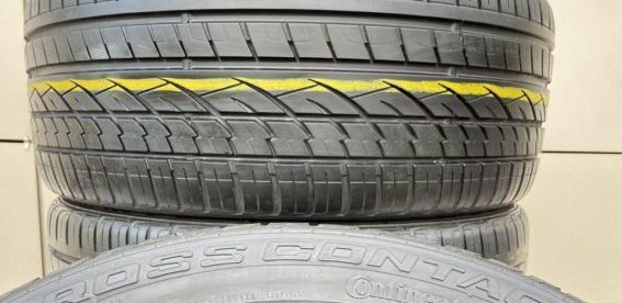 Continental ContiCrossContact UHP 235/55 R19