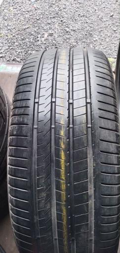 Bridgestone Alenza 001 275/50 R22