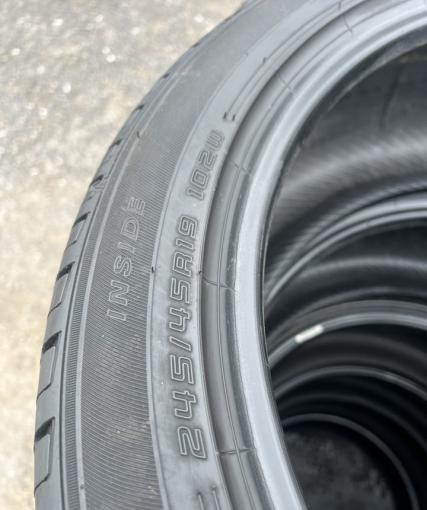 Dunlop Veuro VE303 245/45 R19