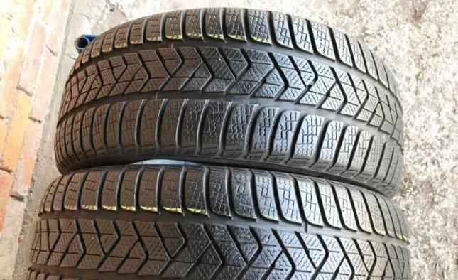 Pirelli Winter Sottozero 3 235/45 R18