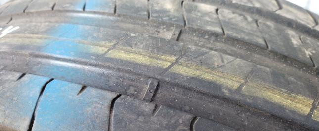 Pirelli P Zero PZ4 285/40 R21 Y