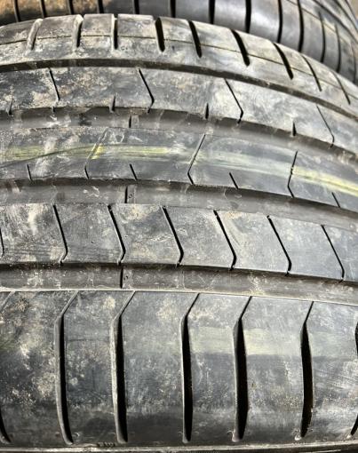 Pirelli P Zero PZ4 315/35 R21