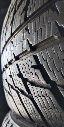 Nokian Tyres WR SUV 3 235/55 R20 H