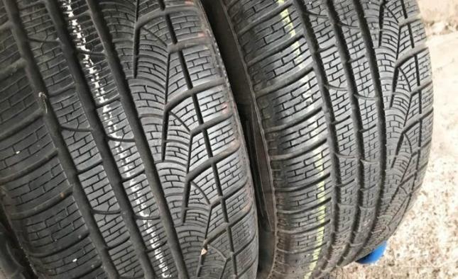 Pirelli Winter Sottozero II 215/50 R17