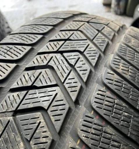 Pirelli Scorpion Winter 255/50 R19