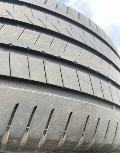 Bridgestone Alenza 001 285/50 R20