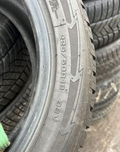 Goodyear UltraGrip Performance Gen-1 225/50 R18
