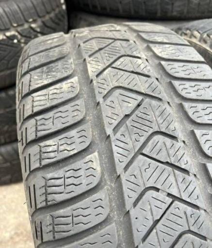 Pirelli Winter Sottozero 3 215/45 R17