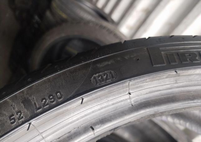 Pirelli P Zero 245/35 R20
