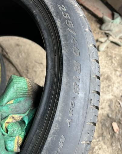 Pirelli Cinturato All Season Plus 255/40 R18