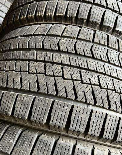 Bridgestone Blizzak VRX2 245/45 R17