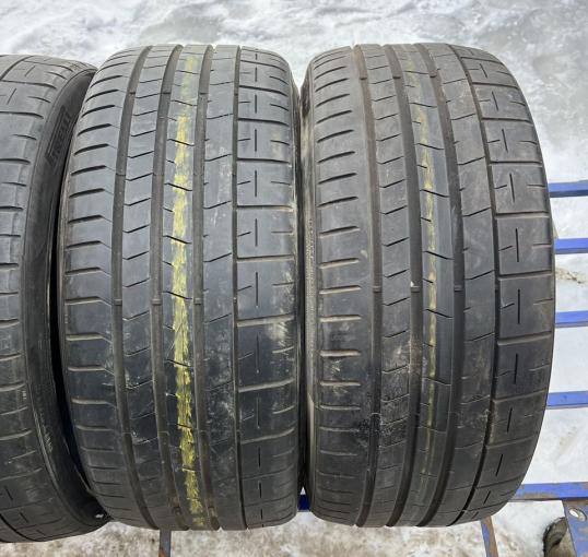 Pirelli P Zero PZ4 235/35 R19