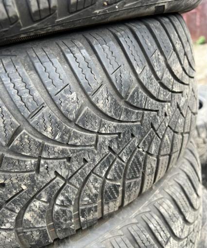 Goodyear UltraGrip 9 205/55 R16