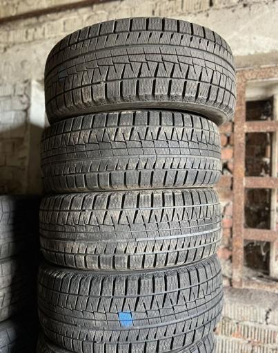 Bridgestone Blizzak Revo GZ 235/50 R18