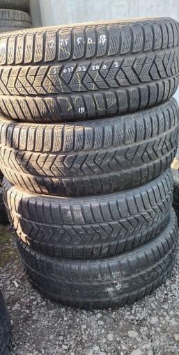 Pirelli Winter Sottozero 3 225/50 R17 98V