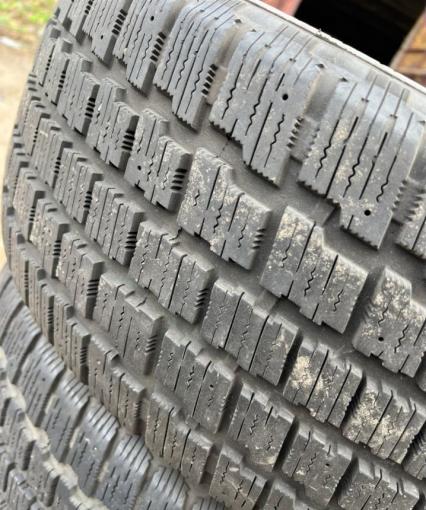 Cooper Weather-Master S/T 2 235/55 R17