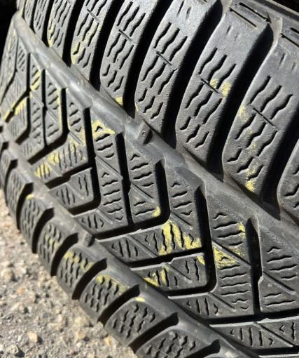 Pirelli Winter Sottozero 3 255/45 R19