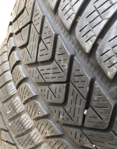 Pirelli Scorpion Winter 215/65 R17 V