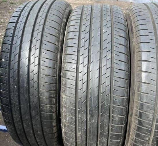 Bridgestone Dueler H/L 33 225/60 R18