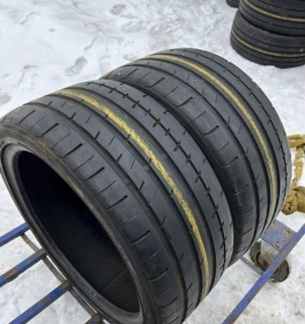 Yokohama ADVAN Apex V601 265/35 R19