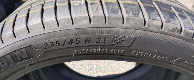 Michelin Pilot Sport 4 SUV 235/45 R21