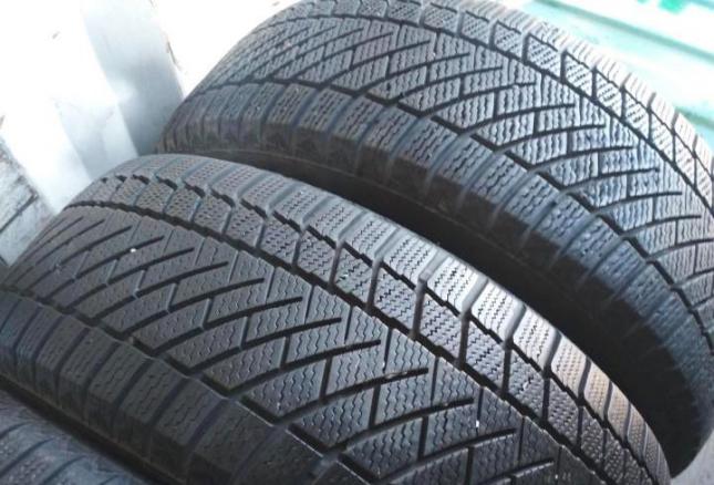 Continental ContiVikingContact 5 215/55 R17