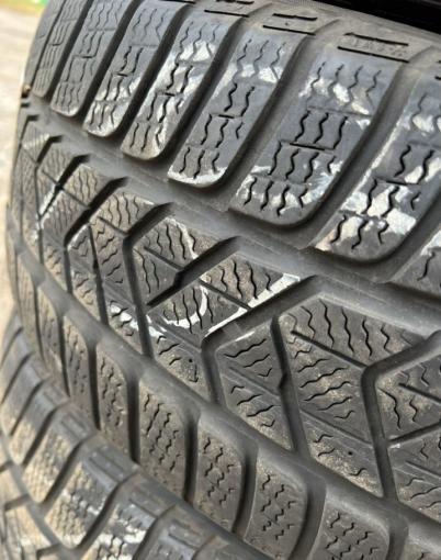 Pirelli Winter Sottozero 3 225/45 R19