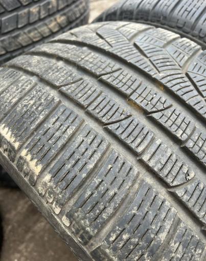 Pirelli Winter Sottozero 240 Serie II 255/40 R18