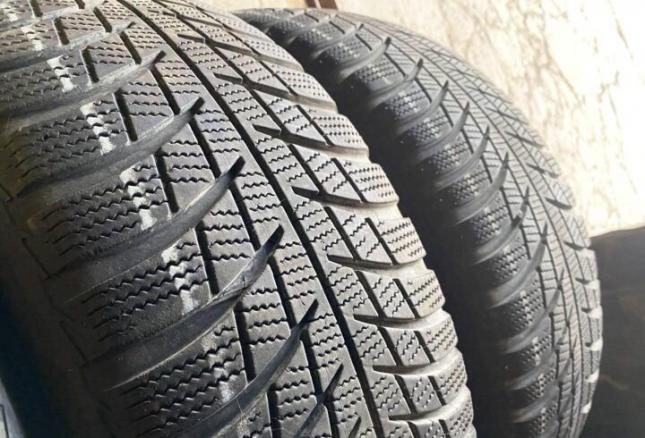 Bridgestone Blizzak LM-001 225/40 R18