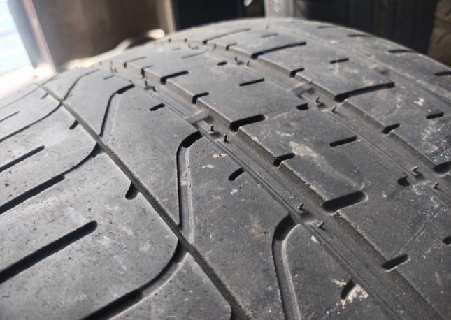 Pirelli P Zero 275/30 R20