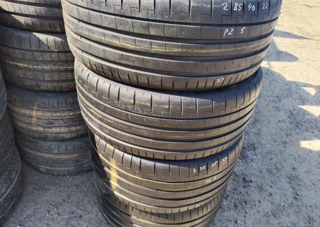 Pirelli P Zero PZ4 285/40 R22 и 325/35 R22