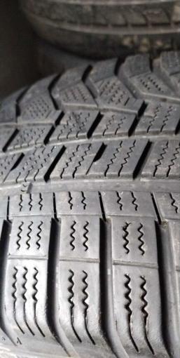 Hankook Winter I&#39;Cept Evo2 W320 235/55 R18