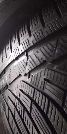 Michelin Pilot Alpin PA4 225/45 R18 V