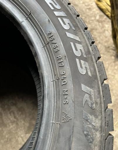 Pirelli Ice Asimmetrico 215/55 R17