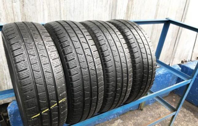 Pirelli Carrier Winter 215/65 R16C