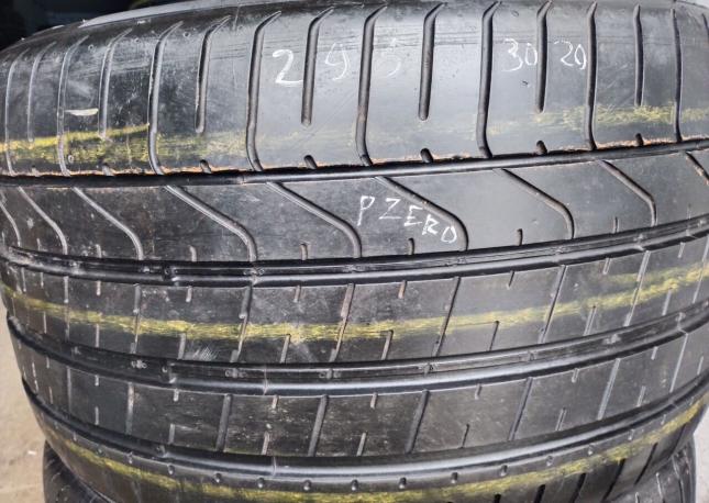 Pirelli P Zero 295/30 R20