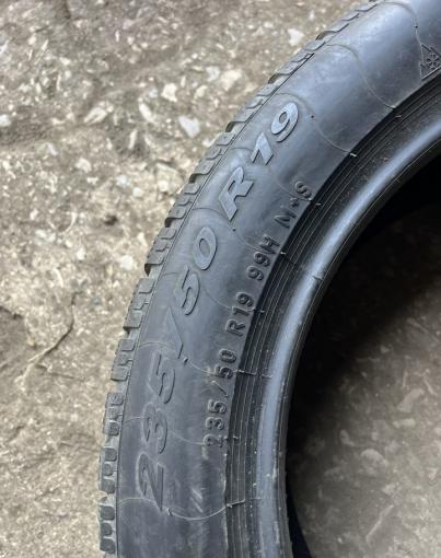 Pirelli Winter Sottozero 210 Serie II 235/50 R19