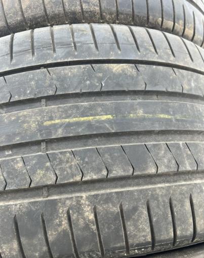 Pirelli P Zero PZ4 275/30 R21