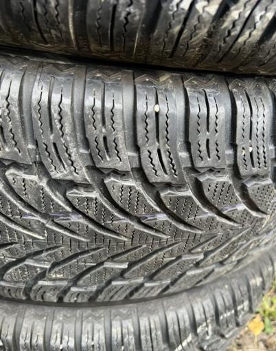 Nokian Tyres WR SUV 4 235/65 R17 V