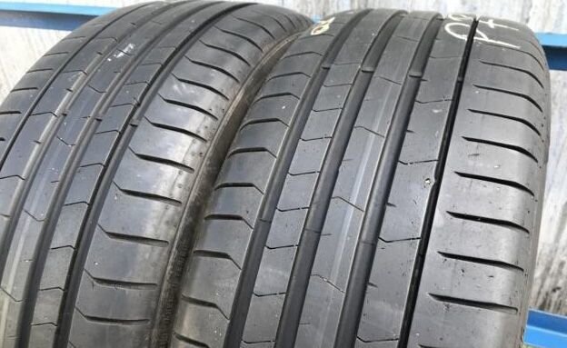 Pirelli P Zero PZ4 235/35 R19